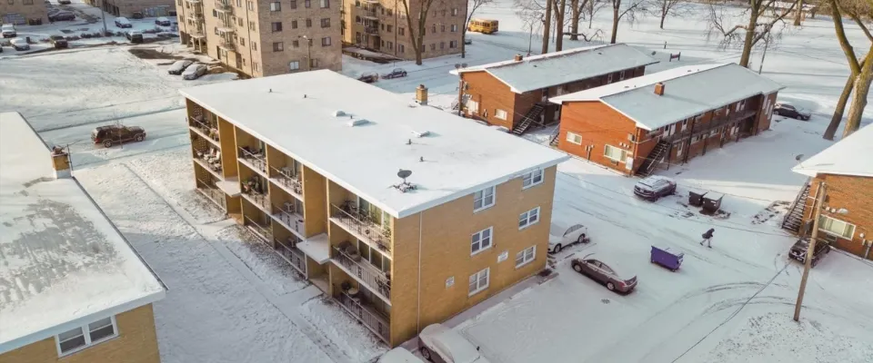 5+ unit multi-family buildings in Chicago, IL