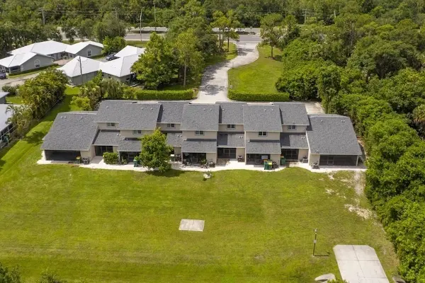 5+ unit multi-family in Naples, FL