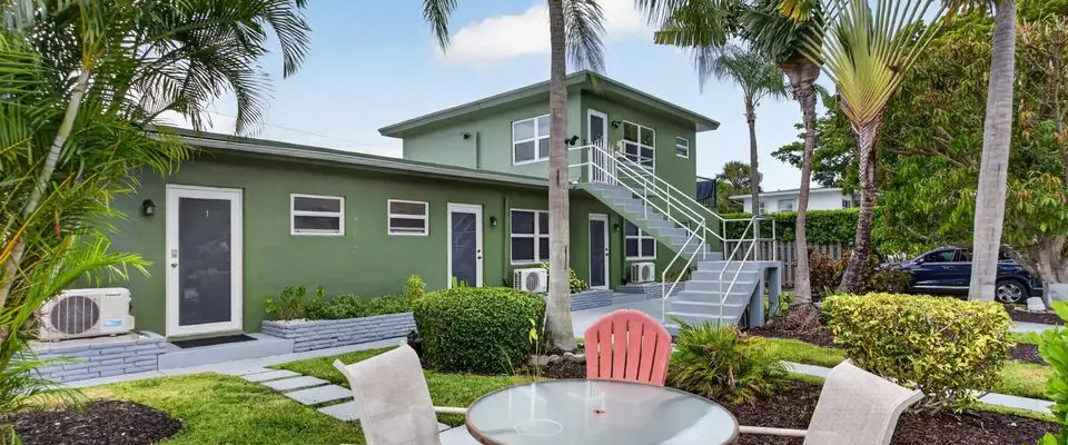 Multi-family home in Pompano Beach, FL