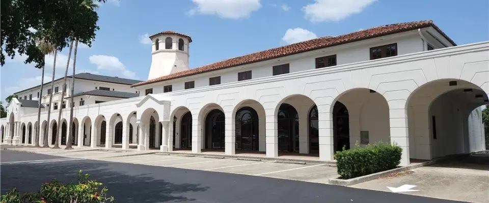 Commercial property in Fort Myers, FL