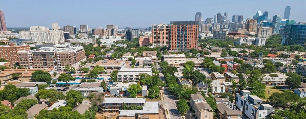 Oak Lawn skyline in Dallas, TX