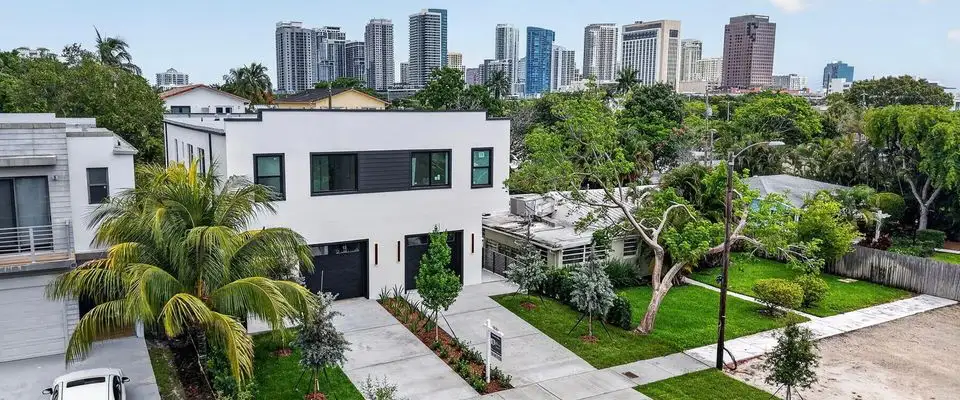 Duplex for sale in South Florida