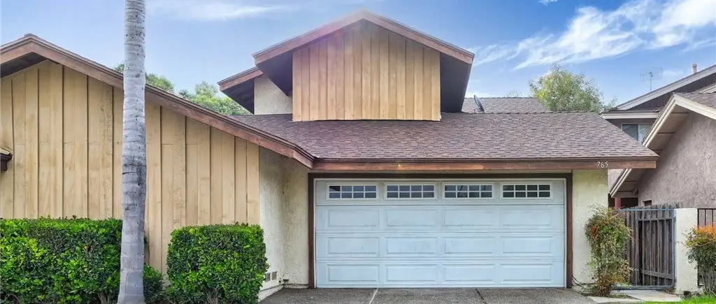 Duplex home in Orange, CA