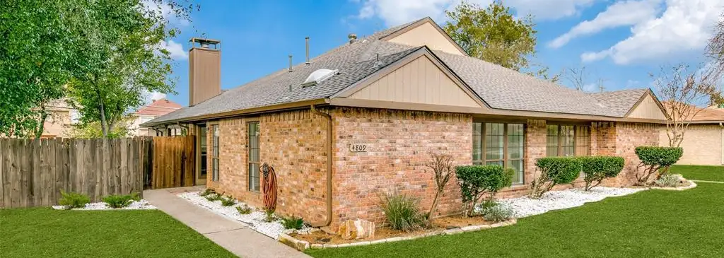 Triplex in Fort Worth, TX